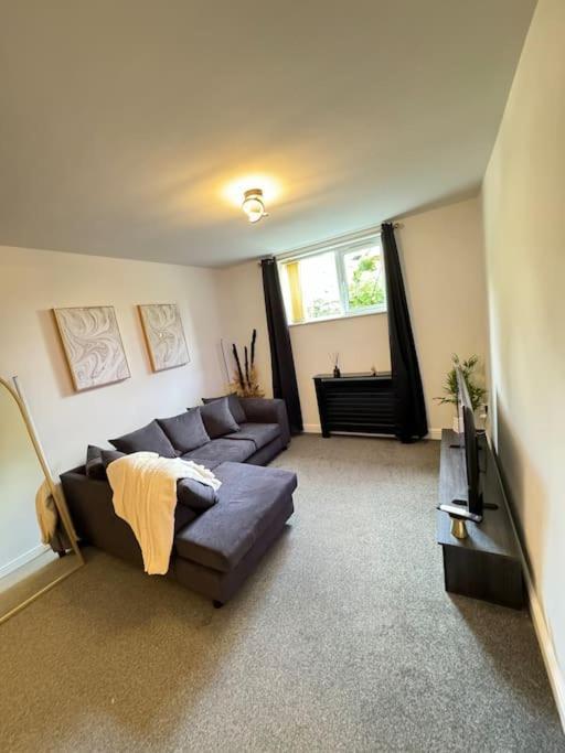 Luxury Cozy 3 Bed Apartment 5Mins From City - Free Parking! Nottingham Kültér fotó