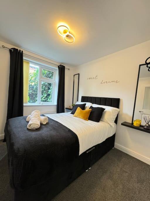 Luxury Cozy 3 Bed Apartment 5Mins From City - Free Parking! Nottingham Kültér fotó