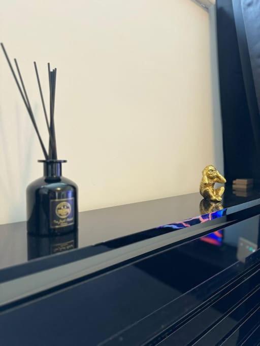 Luxury Cozy 3 Bed Apartment 5Mins From City - Free Parking! Nottingham Kültér fotó